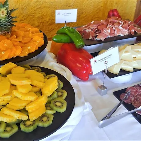 Hotel & El Cercado Berchules