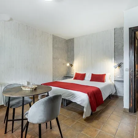 Hotel & El Cercado 3*